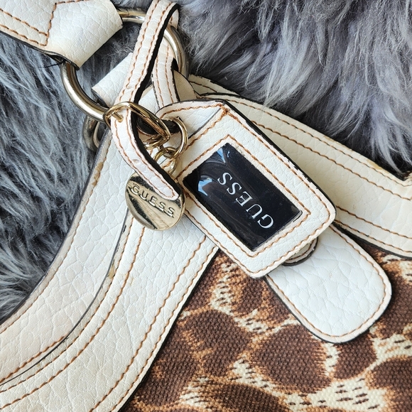 Y2K Guess purse - Picture 8 of 11